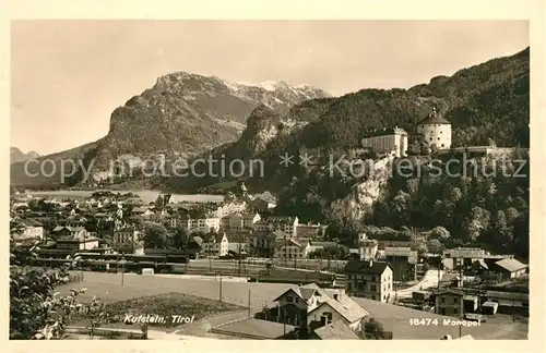 AK / Ansichtskarte Kufstein Tirol Stadtbild mit Festung Geroldseck und Alpen Kat. Kufstein