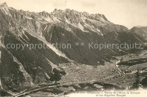 AK / Ansichtskarte Chamonix Vallee de l Arve le Brevent et les Aiguilles Rouges Alpes Kat. Chamonix Mont Blanc