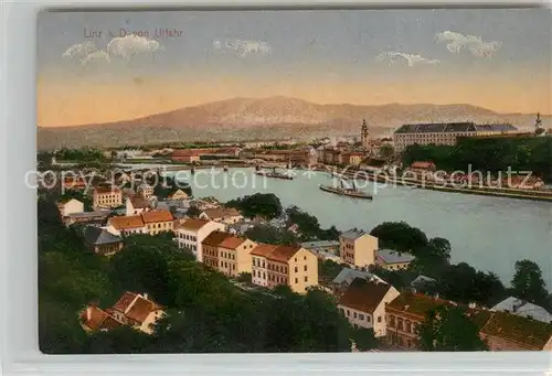 AK / Ansichtskarte Urfahr Linz Donau Stadtpanorama Blick ueber die Donau Kat. Linz