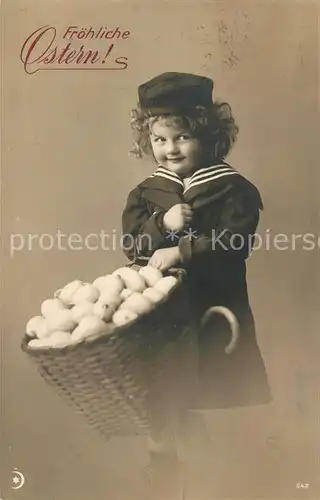 AK / Ansichtskarte Ostern Easter Paques Kind Eier  Kat. Greetings