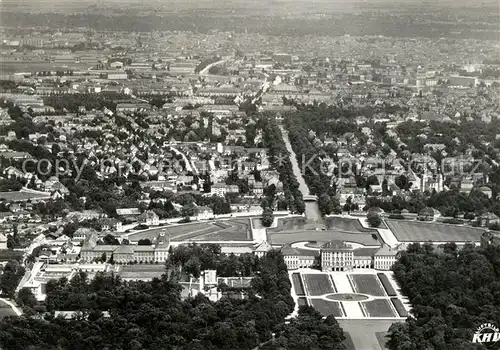 AK / Ansichtskarte Muenchen Fliegeraufnahme Nymphenburg Schloss Gern Neuhausen  Kat. Muenchen