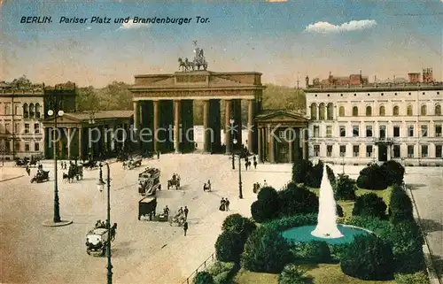 AK / Ansichtskarte Berlin Pariser Platz und Brandenburger tor Kat. Berlin