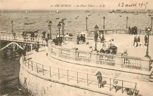 AK / Ansichtskarte Arcachon Gironde La Place Thiers Kat. Arcachon