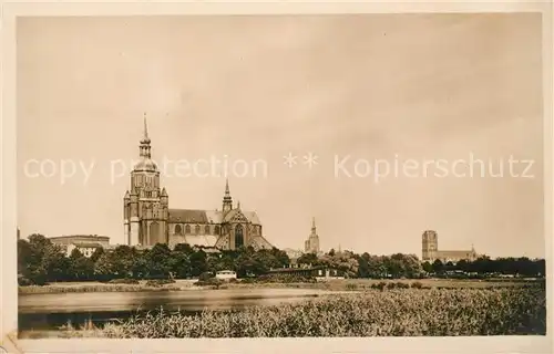 Stralsund Mecklenburg Vorpommern Stadtbild mit Marienkirche von Sueden Kat. Stralsund