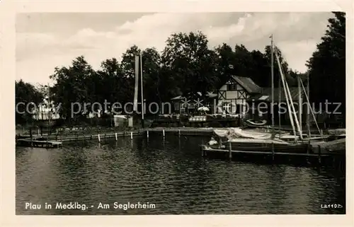 AK / Ansichtskarte Plau See Hafen am Seglerheim Plauer See Mecklenburgische Seenplatte