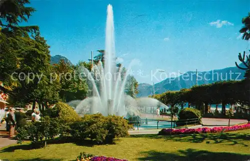 AK / Ansichtskarte Lugano Lago di Lugano Il giardino e fontana