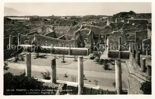 AK / Ansichtskarte Pompei Peristillo dell antico ludo gladiatorio e panorama Regione V Ruinen antike Staette