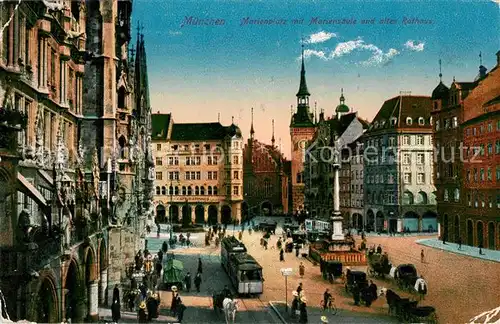 AK / Ansichtskarte Muenchen Marienplatz mit Mariensaeule und altes Rathaus Kat. Muenchen