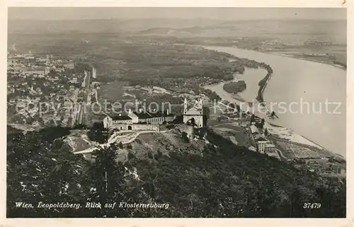 AK / Ansichtskarte Wien Leopoldsberg mit Blick auf Klosterneuburg Kat. Wien