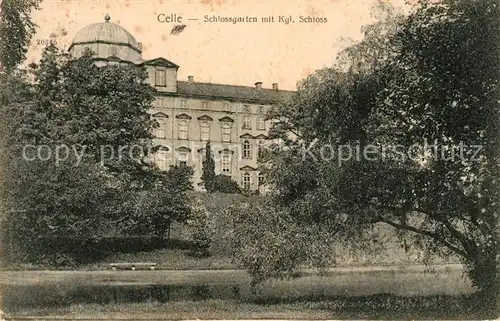 AK / Ansichtskarte Celle Niedersachsen Schlossgarten mit Kgl Schloss Kat. Celle