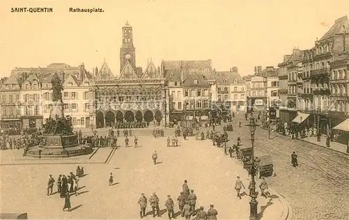 AK / Ansichtskarte Saint Quentin Aisne Rathausplatz