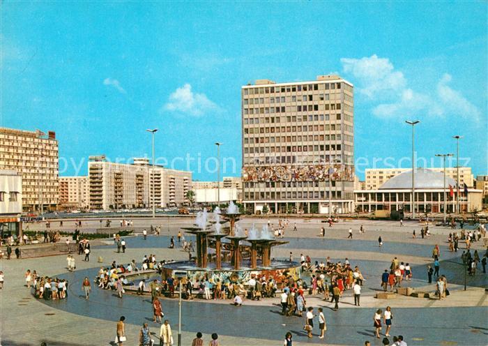 1 DDR Postkarte Berlin GDR Postcard 1979 Kongreßhalle Haus des Lehrers Autos 