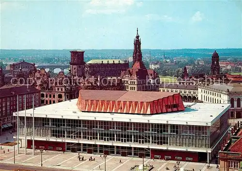 AK / Ansichtskarte Dresden Stadtpanorama Blick von der Kreuzkirche zum Kulturpalast Kat. Dresden Elbe