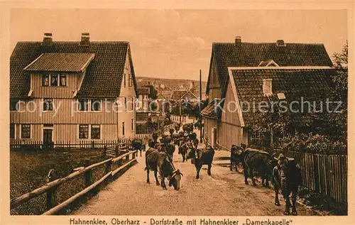 Hahnenklee Bockswiese Harz Dorfstrasse mit Hahnenkleer Damenkapelle Kat. Goslar