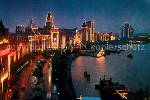 AK / Ansichtskarte Shanghai Festive night along the bank of Whangpoo River Kat. Shanghai