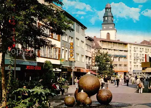 AK / Ansichtskarte Giessen Lahn Kreuzplatz Fussgaengerzone Universitaetsstadt Kat. Giessen