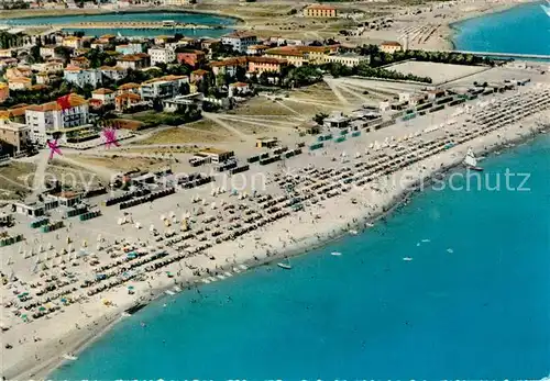 AK / Ansichtskarte Cesenatico Fliegeraufnahme mit Strand Kat. Italien