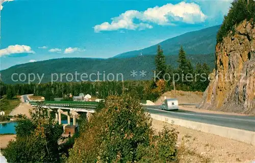 AK / Ansichtskarte Sicamous Trans Canada Highway Kat. Sicamous