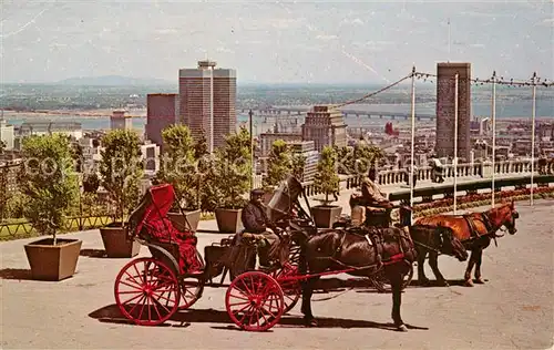 AK / Ansichtskarte Montreal Quebec Old French Horsedrawn Carriages on Mount Royal Kat. Montreal
