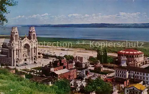 AK / Ansichtskarte Ste Anne de Beaupre Vue generale Eglise Kat. Kanada