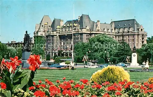 AK / Ansichtskarte Victoria British Columbia Empress Hotel Monument Kat. Victoria