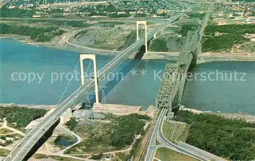 AK / Ansichtskarte Quebec Vue aerienne du vieux pont et Pont Pierre Laporte Kat. Quebec