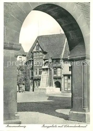 AK / Ansichtskarte Braunschweig Burgplatz mit Loewendenkmal Kat. Braunschweig