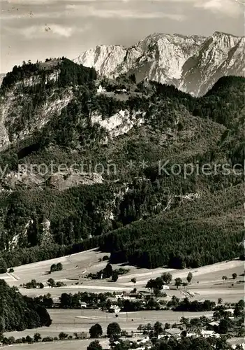 AK / Ansichtskarte Brannenburg Blick auf Petersberg und Kaisergebirge Fliegeraufnahme Kat. Brannenburg