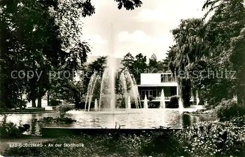 AK / Ansichtskarte Bad Godesberg Partie an der Stadthalle Fontaene Kat. Bonn