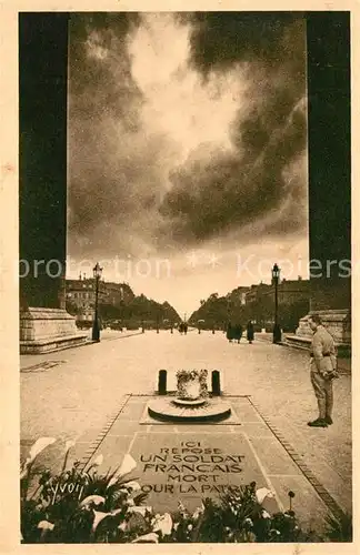AK / Ansichtskarte Paris Tombeau du Soldat Inconnu Arc de Triomphe Kat. Paris