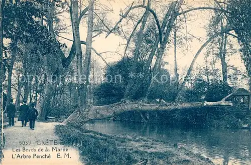 AK / Ansichtskarte Creteil Les Bords de la Marne Arbre Penche Kat. Creteil