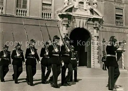 AK / Ansichtskarte Leibgarde Wache Carabiniers du Prince Monaco Kat. Polizei