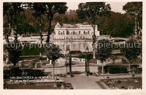 AK / Ansichtskarte Bagnoles de l Orne Le Casino du Lac vu du Grand Hotel Kat. Bagnoles de l Orne