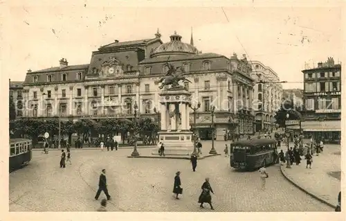 AK / Ansichtskarte Clermont Ferrand Puy de Dome Place de Jaude Le Theatre Kat. Clermont Ferrand