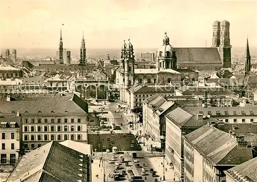 AK / Ansichtskarte Muenchen Ludwigstrasse mit Blick auf Zentrum Rathaus Frauenkirche Kat. Muenchen