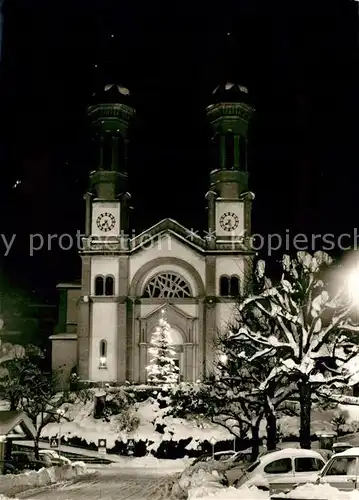 AK / Ansichtskarte Todtnau Nachtaufnahme zur Weihnachtszeit Christbaum Kirche Kat. Todtnau