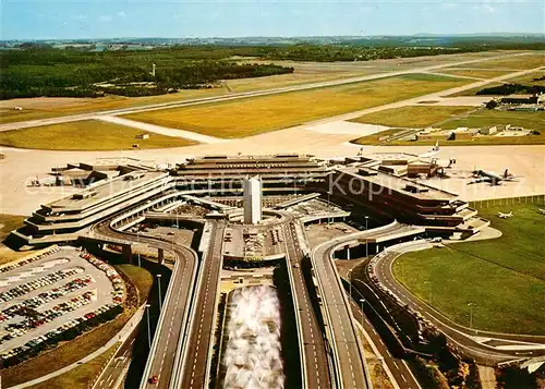 AK / Ansichtskarte Flughafen Airport Aeroporto Koeln Bonn Fluggast Abfertigungsgebaeude Fliegeraufnahme Kat. Flug