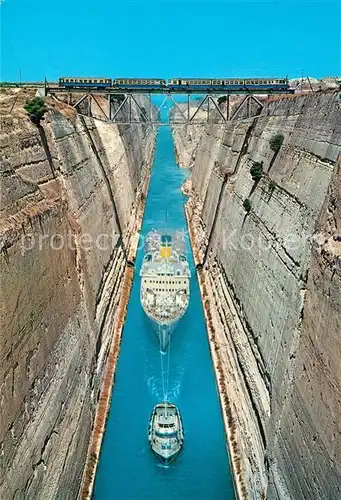AK / Ansichtskarte Schiffe Ships Navires Korinth Kanal 