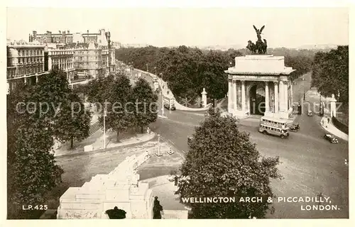 AK / Ansichtskarte London Wellington Arch and Piccadilly Kat. City of London