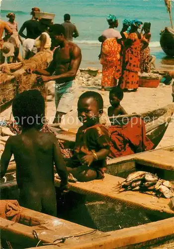 AK / Ansichtskarte Typen Afrika Village de Pecheurs 