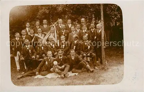 AK / Ansichtskarte Buggingen Kameradschaft Gruppenbild Kat. Buggingen