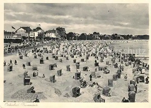 AK / Ansichtskarte Travemuende Ostseebad Strand Kupfertiefdruck Kat. Luebeck