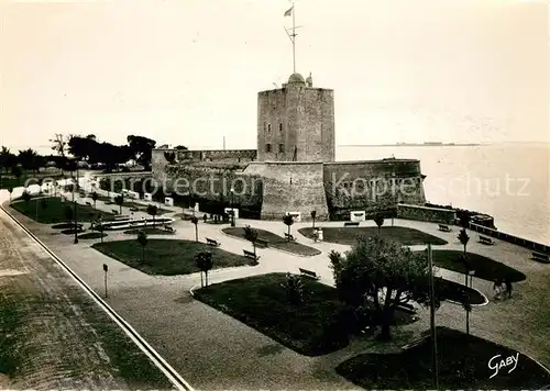 AK / Ansichtskarte Fouras Charente Maritime Le Semaphore et les jardins Kat. Fouras