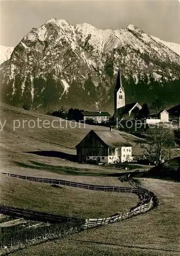 AK / Ansichtskarte Tiefenbach Oberstdorf Ortsansicht mit Kirche Blick zu Rubihorn Nebelhorn Allgaeuer Alpen Kat. Oberstdorf