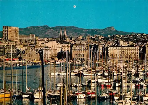 AK / Ansichtskarte Marseille Bouches du Rhone Vue densemble du Vieux Port