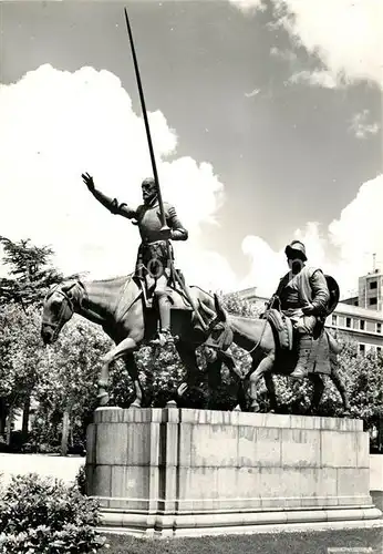 AK / Ansichtskarte Madrid Spain Don Quijote v Sancho Ponza Kat. Madrid