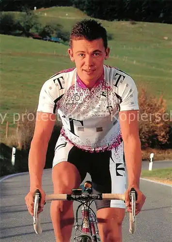 AK / Ansichtskarte Radsport Radrennfahrer Vladimir Poulnikov Telekom Kat. Sport
