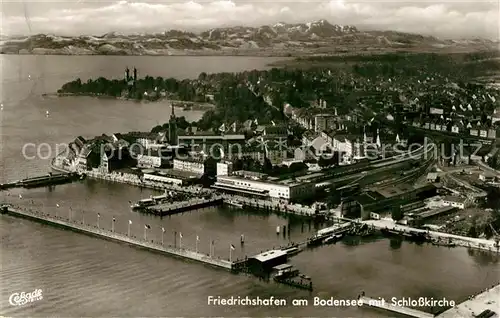 AK / Ansichtskarte Friedrichshafen Bodensee Fliegeraufnahme Schlosskirche Hafenbahnhof Kat. Friedrichshafen