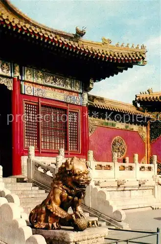 AK / Ansichtskarte Peking Bronze Lion Gate of Heavenly Purity in the Former Imperial Palaces Kat. China