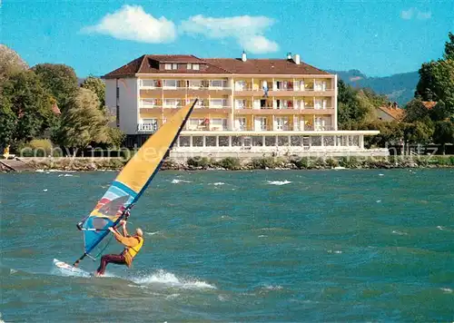 AK / Ansichtskarte Langenargen Bodensee Hotel Seeterrasse Windsurfer Kat. Langenargen